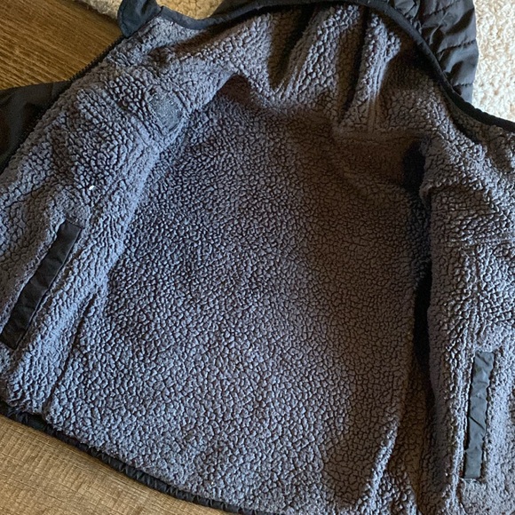3T reversible black north face jacket - Picture 2 of 3